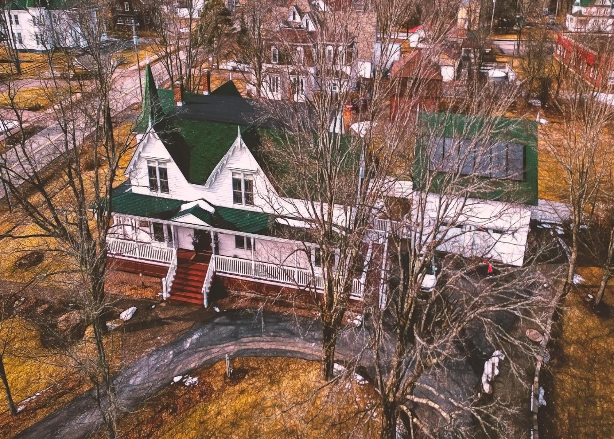 Gillespie House Inn Parrsboro Exterior photo